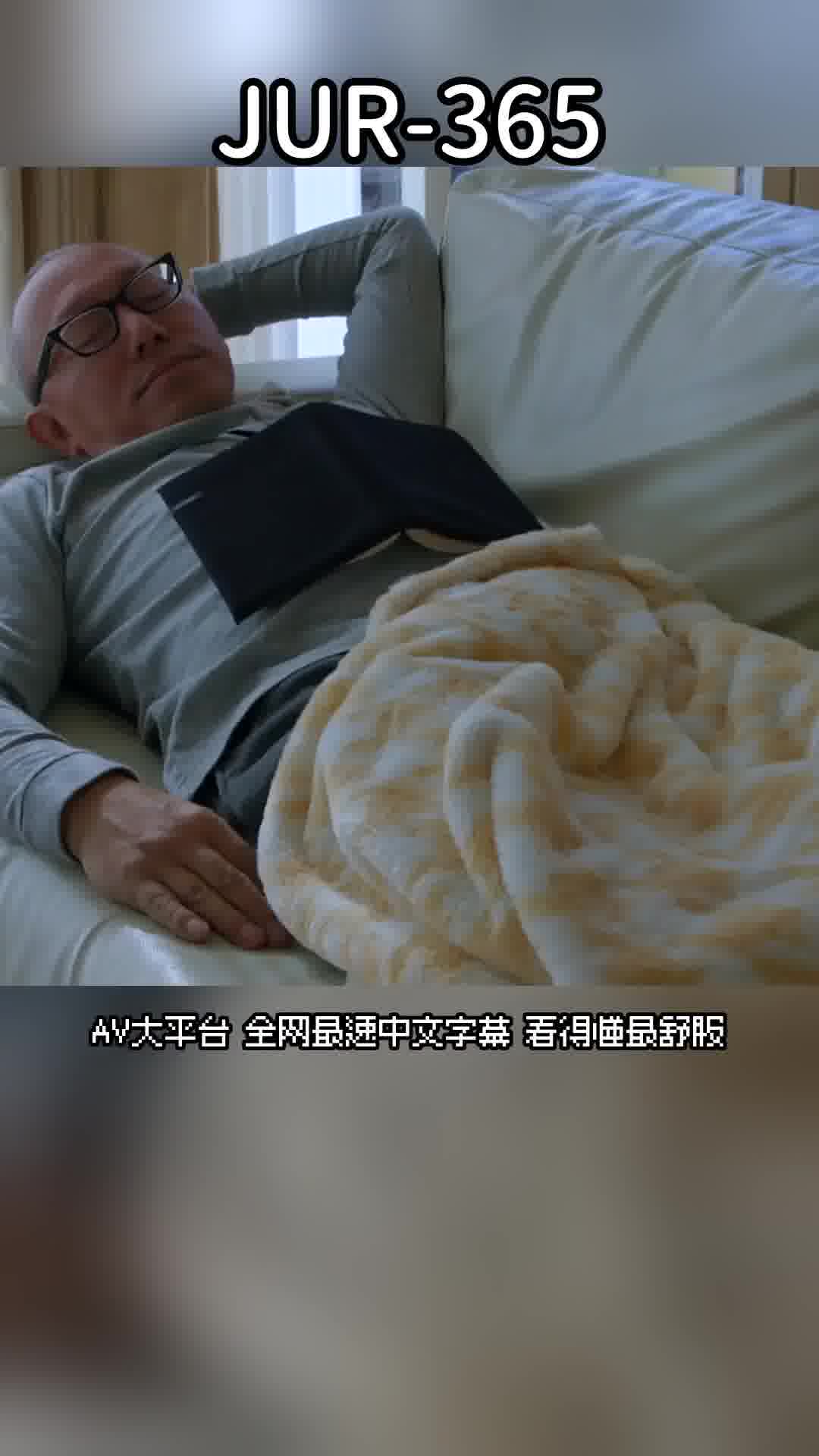 JUR-365人妻秘書、汗水和接吻充滿的社長辦公室中出性交終於再次活動開始。『秘書』×『MONROE』夢幻合作實現...。友田真希 - AV大平台 - 中文字幕，成人影片，AV，國產，線上看